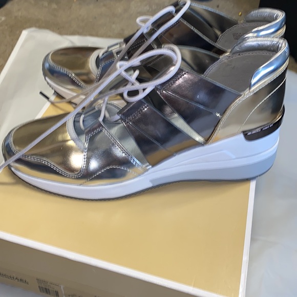 Michael Kors Beckett Trainer - Picture 3 of 3